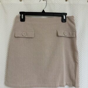 Elegant Beige Tweed Mini Skirt with Pocket Accents